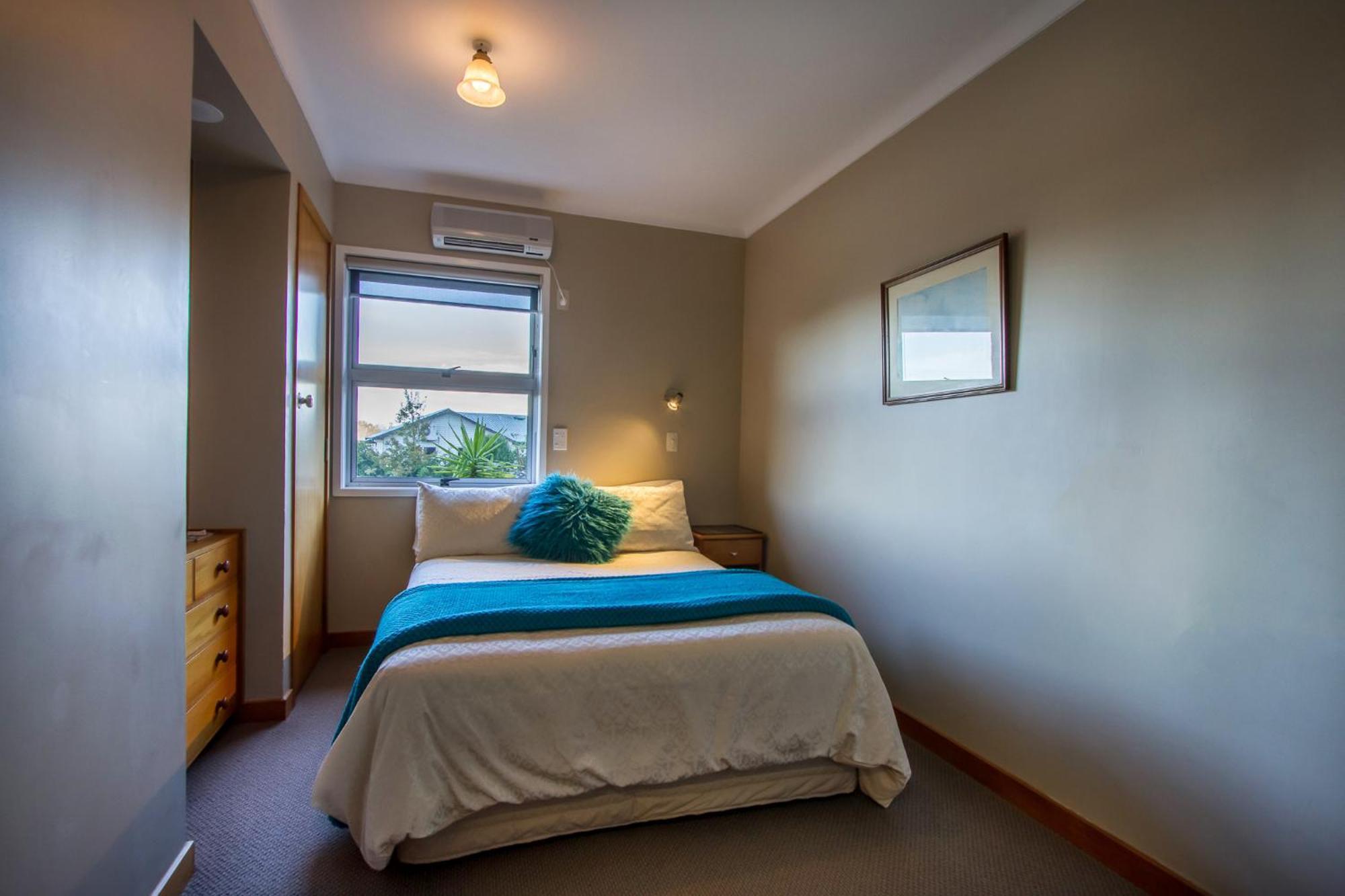 The Nunnery Hotel Te Aroha Buitenkant foto