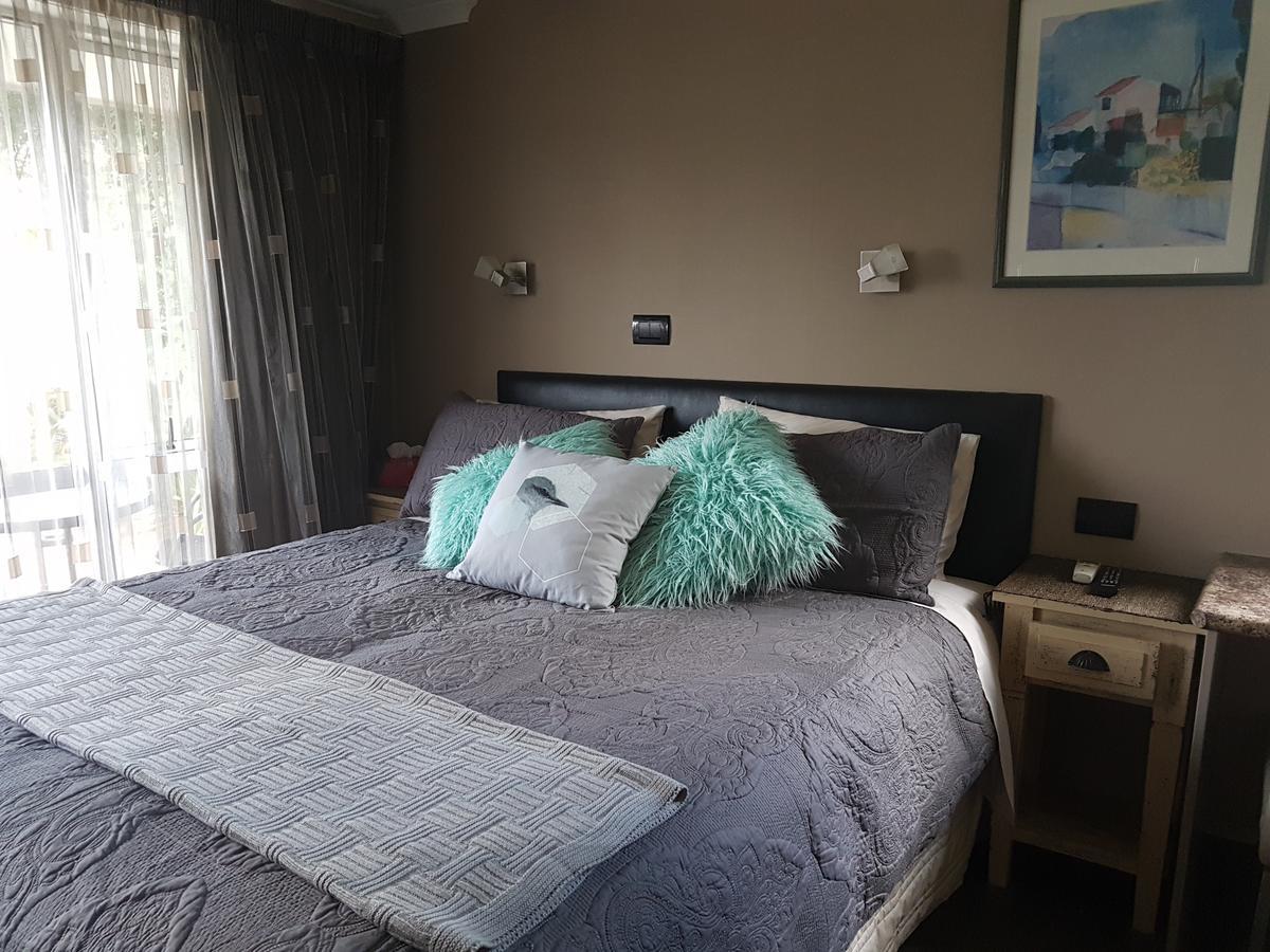 The Nunnery Hotel Te Aroha Buitenkant foto