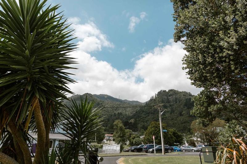 The Nunnery Hotel Te Aroha Buitenkant foto